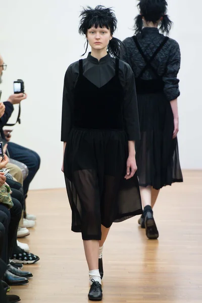 Look 8